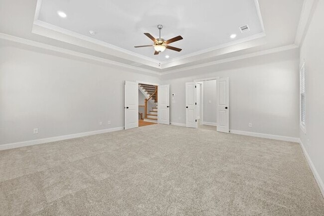 Building Photo - Beautiful 5 bedroom house in Bellmoore Par...