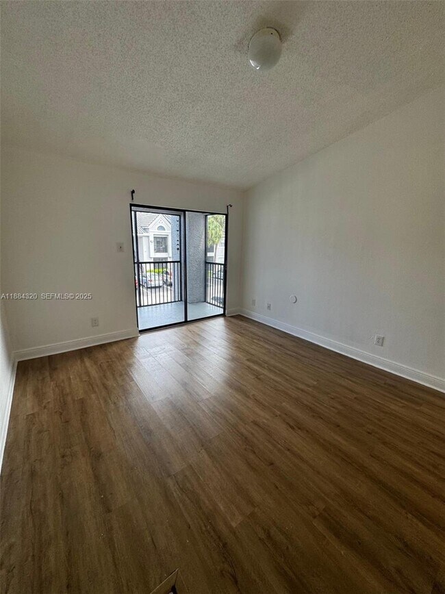 Building Photo - 15040 SW 103rd Ln