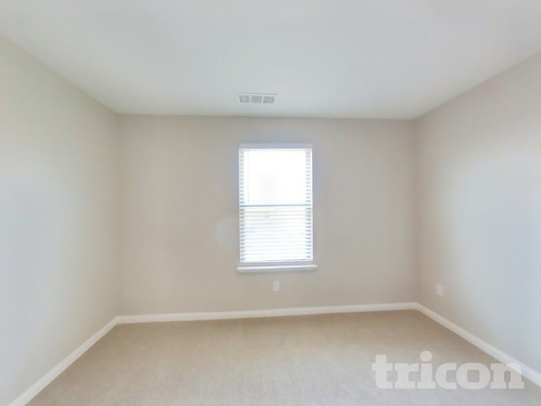 Building Photo - 206 Lewis Ln