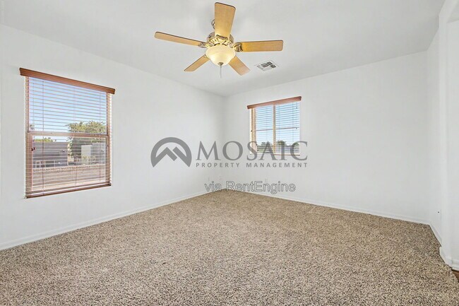 Building Photo - 599 S Buena Vista Ct