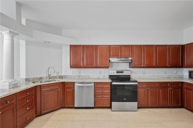 Building Photo - 3334 Peachtree Rd NE