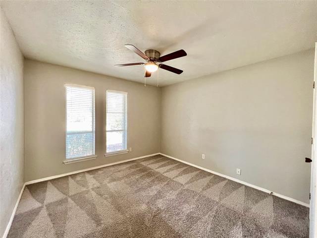 Building Photo - 2732 Parkhaven Dr