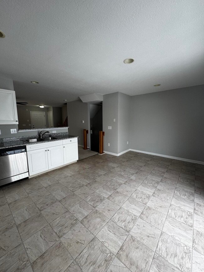 Building Photo - 2491 Aristocracy Cir