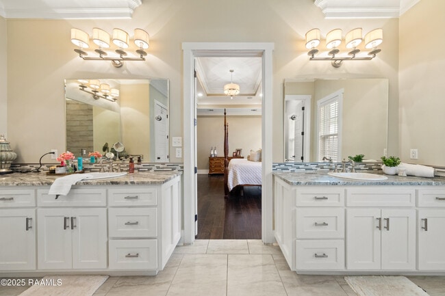 Building Photo - 311 Oats Dr