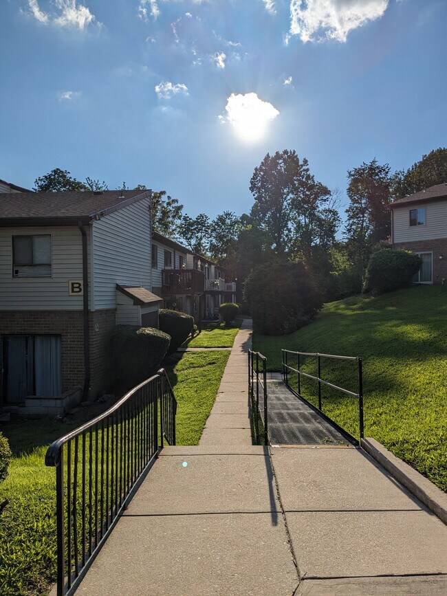Handicap ramp to building B - 280 Bridgewater Rd