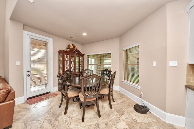 Building Photo - 2895 Ragusa Ln