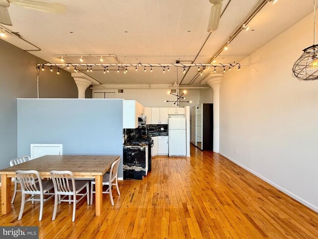 Building Photo - 314 N 12th St