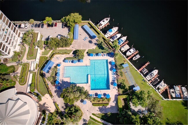 Building Photo - 600 Three Islands Boulevard