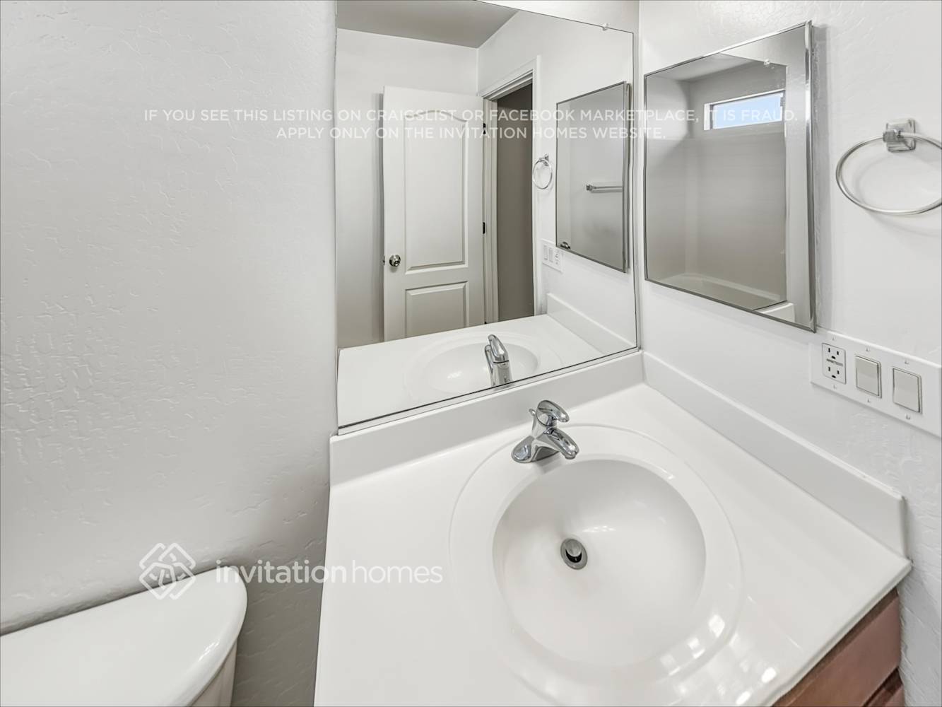 Building Photo - 11290 W Harrison St