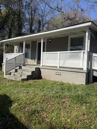 Building Photo - 203 Front St