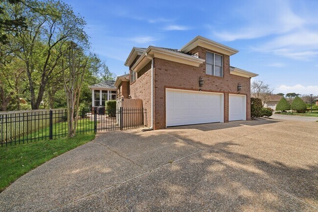 Building Photo - 4013 Lambs Creek Ct