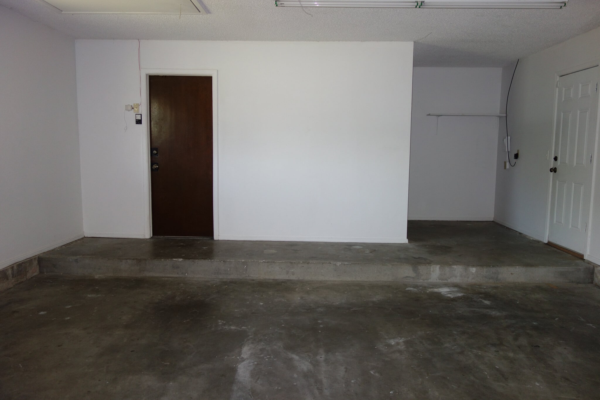 Building Photo - 3324 E 73rd St