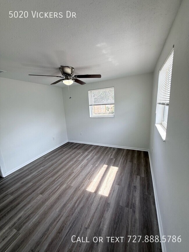 Building Photo - 5020 Vickers Dr