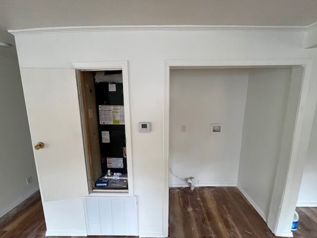 Building Photo - Moss Point 3 Bedroom