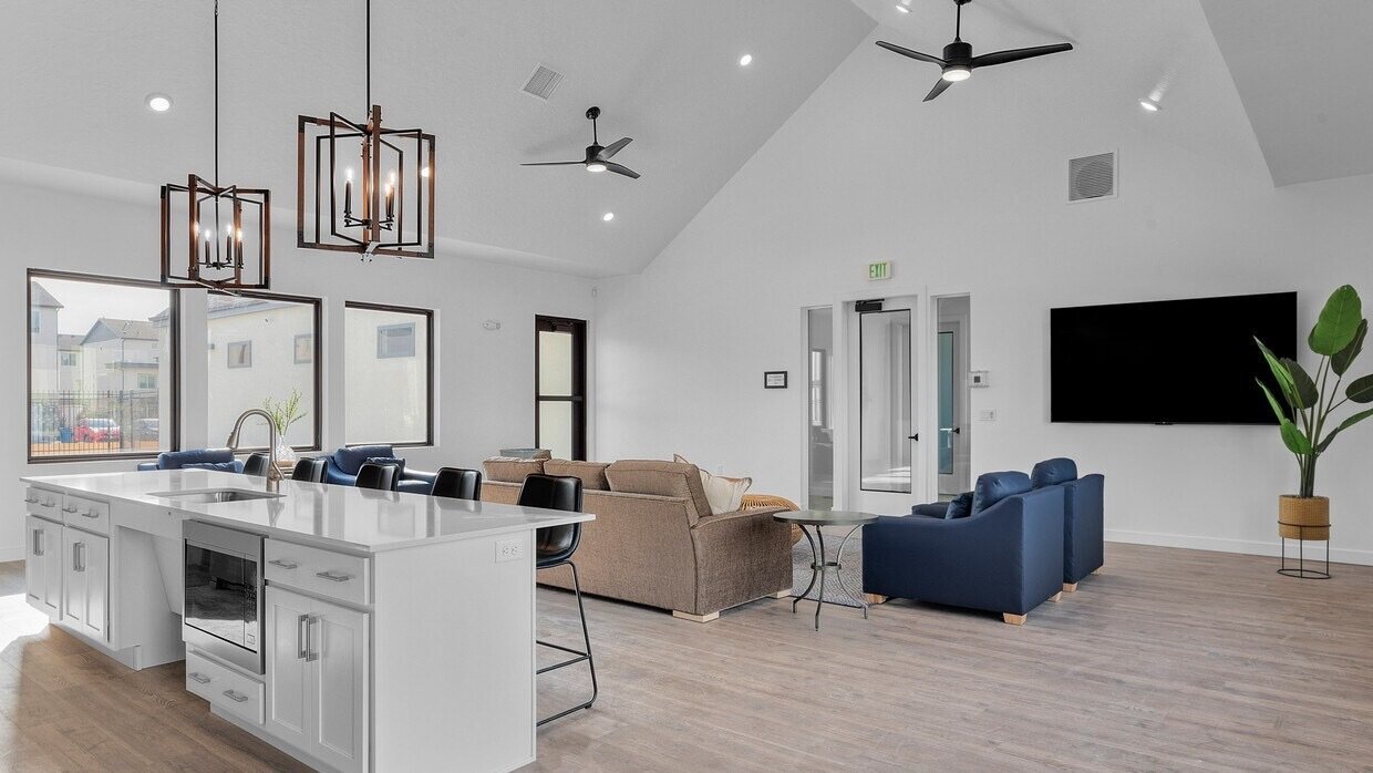 Building Photo - 1128 W 310 S