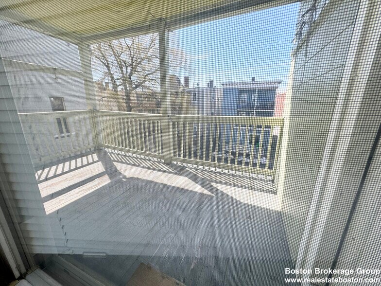 Building Photo - 30 Rawson St