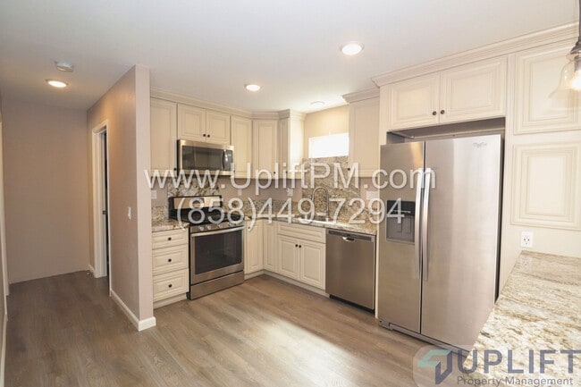 Building Photo - 1 Bed 1 Bath Home For Rent