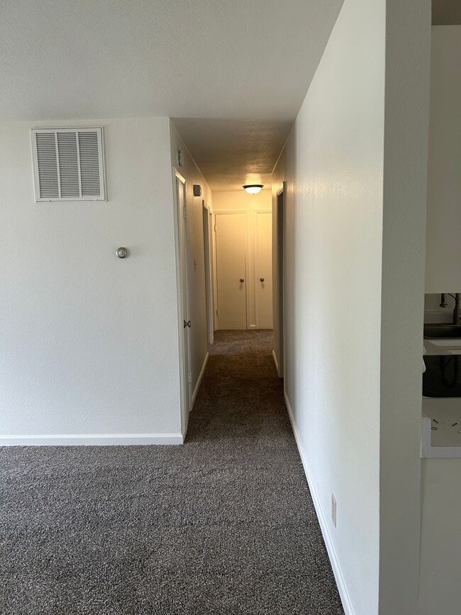 Building Photo - **SPARKS SINGLE STORY HOME**