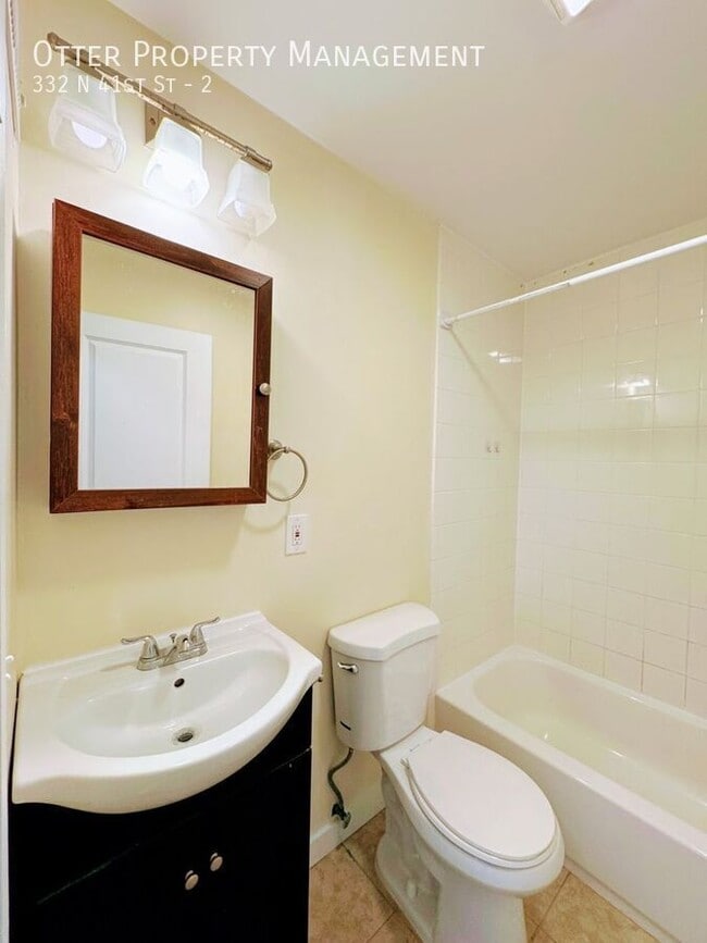 Building Photo - 332 N 41st St