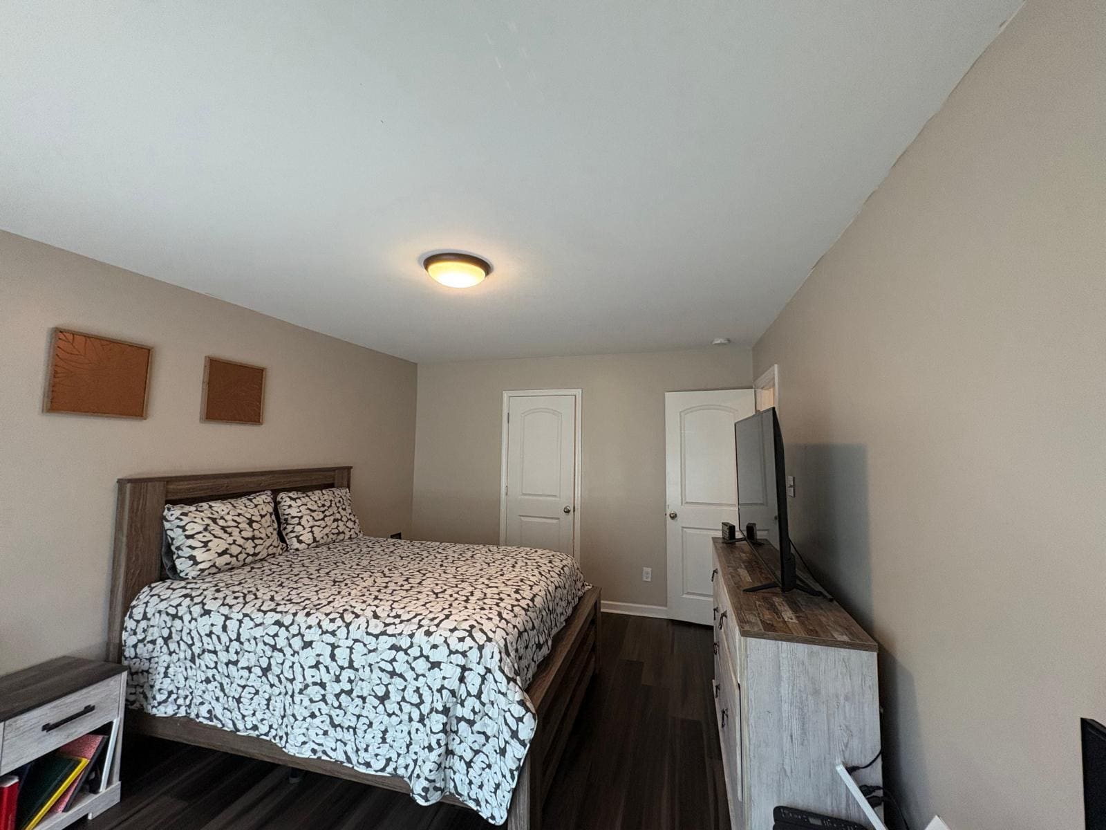 Master bedroom - 3414 Drysdale Dr
