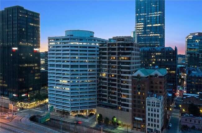 Building Photo - 151 Fort Pitt Blvd