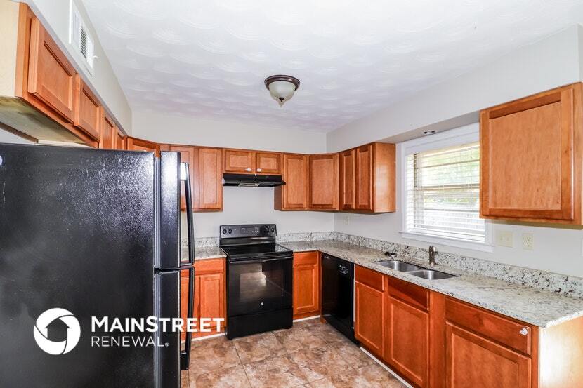 Building Photo - 3256 Bluemont Dr