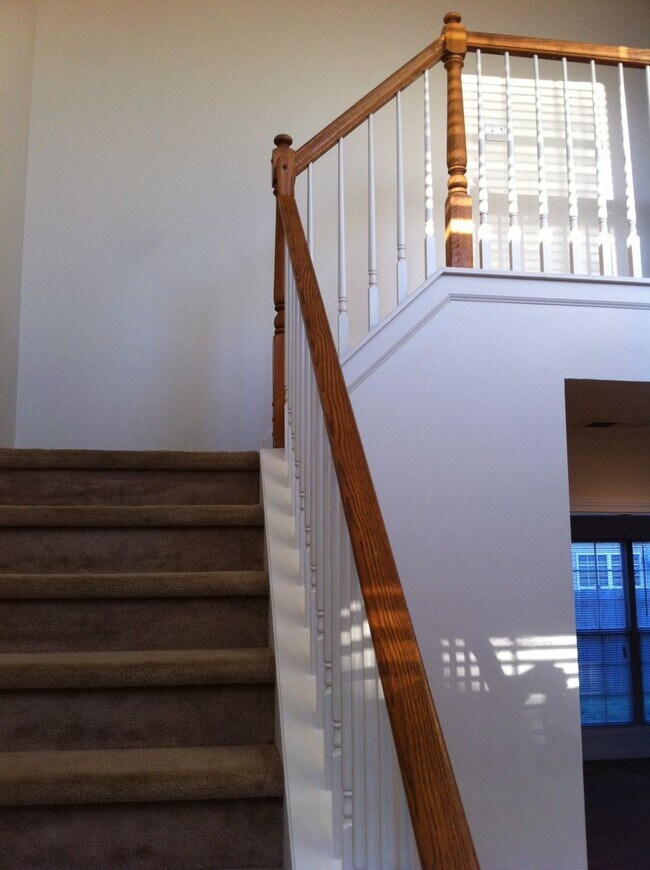 Building Photo - COMING SOON! Lovely, Upscale Home! All Ele...