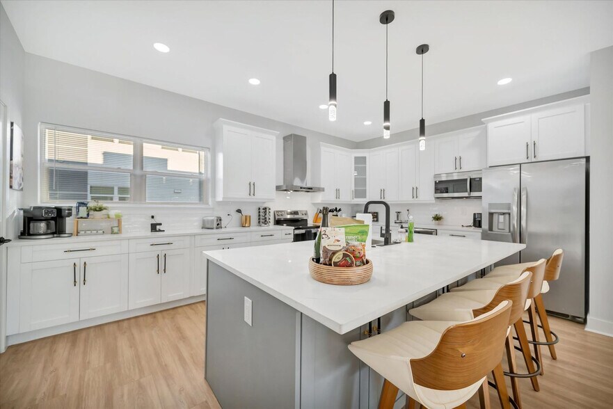 Building Photo - 4120 W North A St