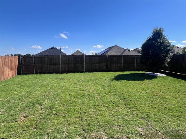 Building Photo - 2909 Llano Dr