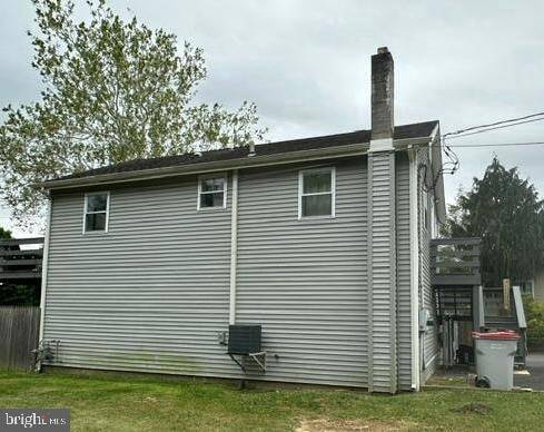 Building Photo - 1721 NW Ave