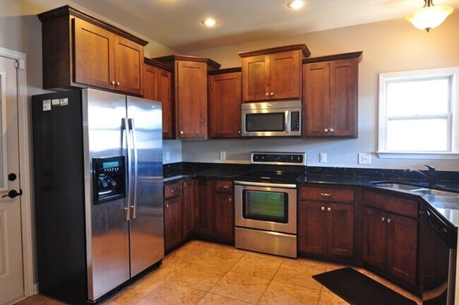 Building Photo - 1462 Cobra Ln