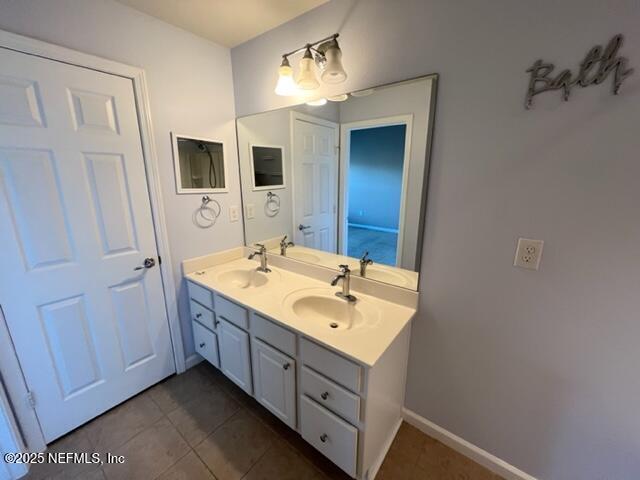 Building Photo - 6937 Woody Vine Dr