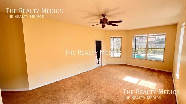 Building Photo - 7823 Fernleaf Dr