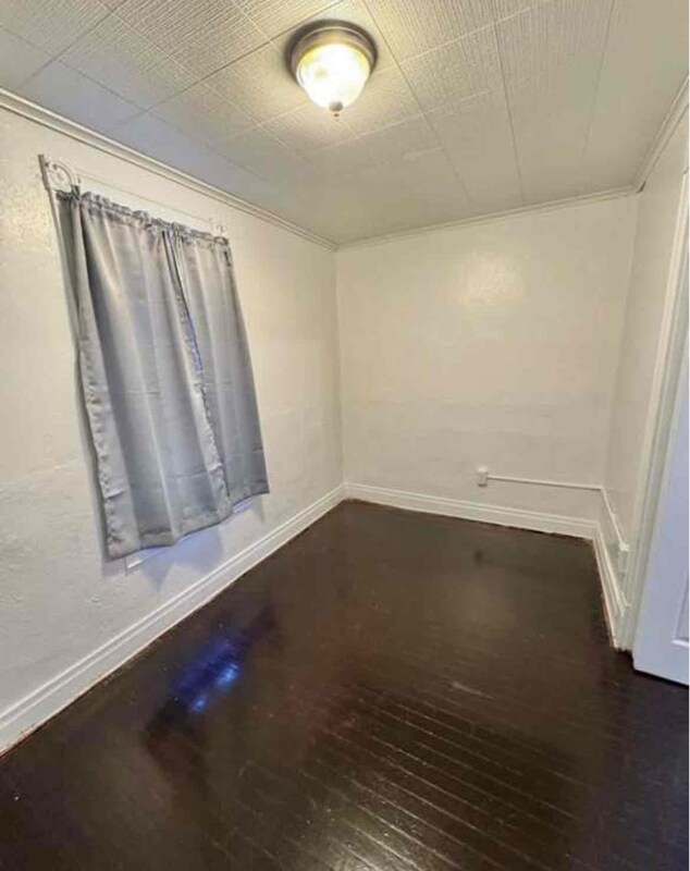 Building Photo - 1217 Taylor Ave