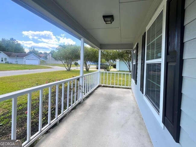 Building Photo - 104 Sugar Maple Way