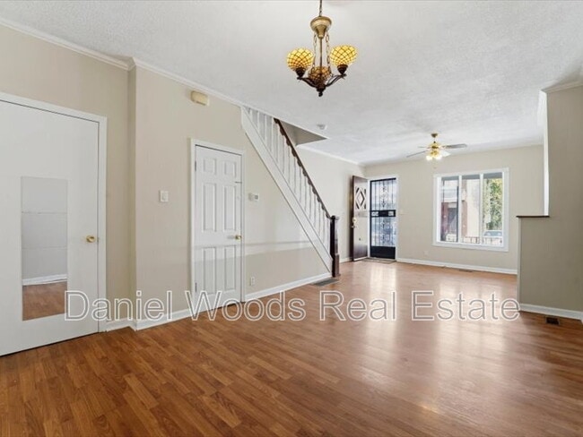 Building Photo - 5538 Walton Ave