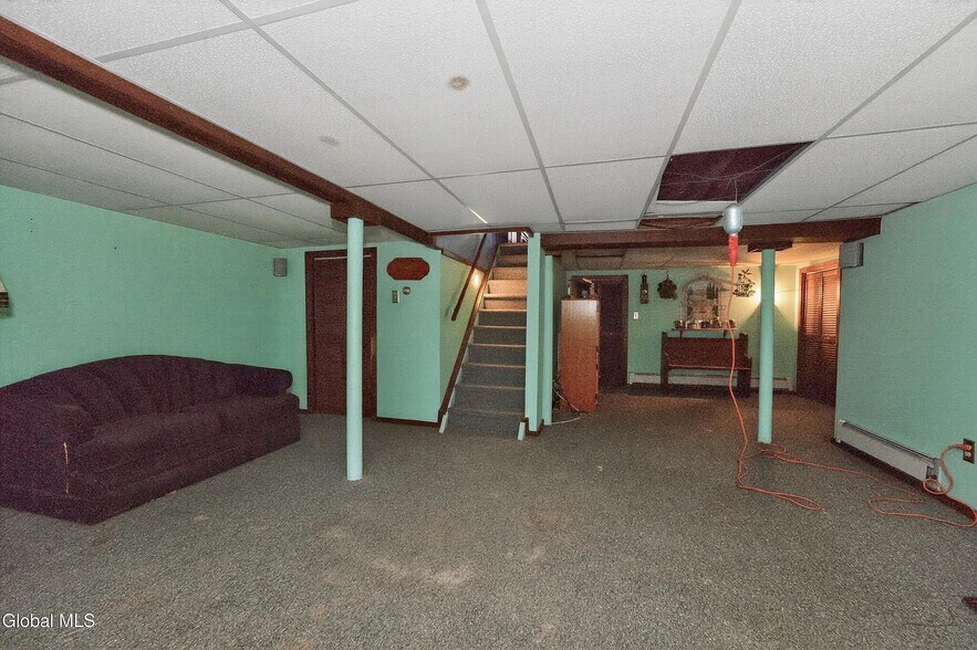 Building Photo - 1450 Baker Ave