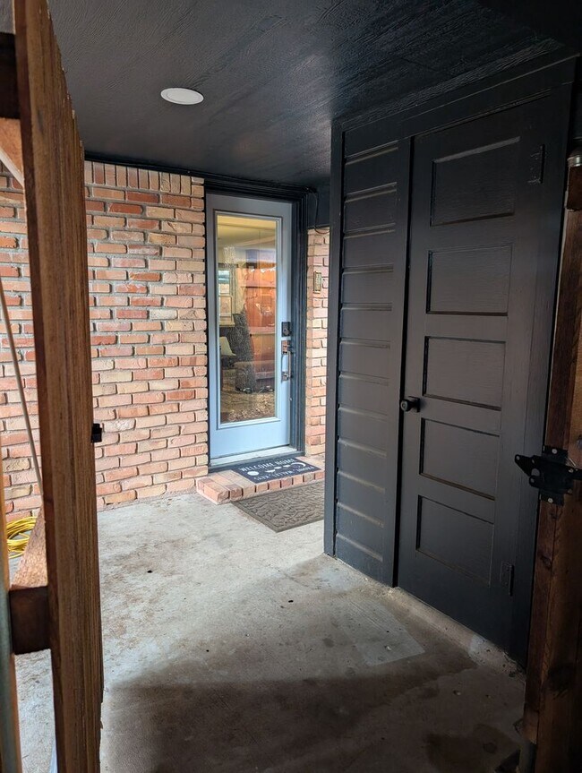 Building Photo - 4421 Cedar Mountain Dr
