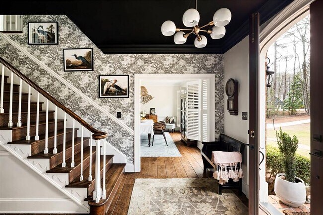 Building Photo - 2270 Emerald Dr