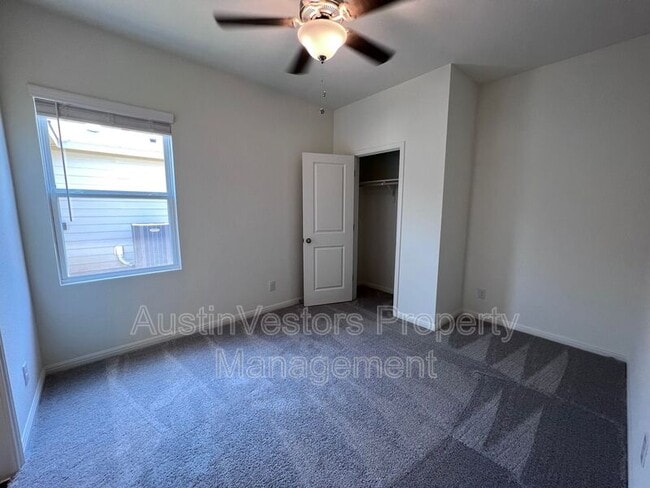 Building Photo - 130 Rubrum Rd