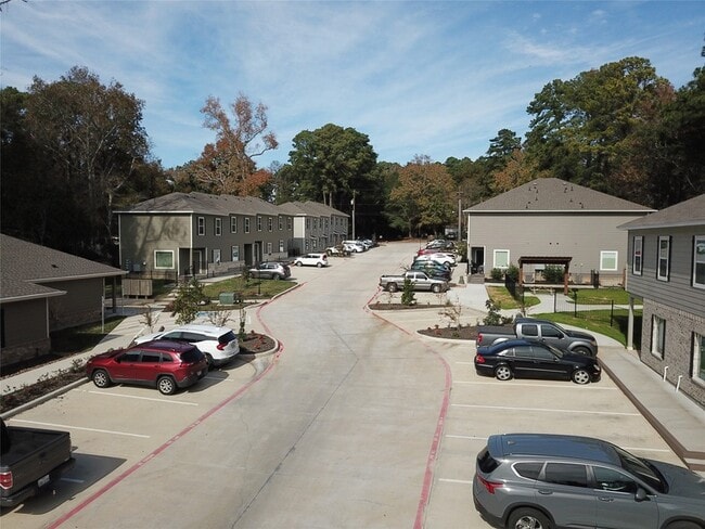 Building Photo - 615 Hayman St