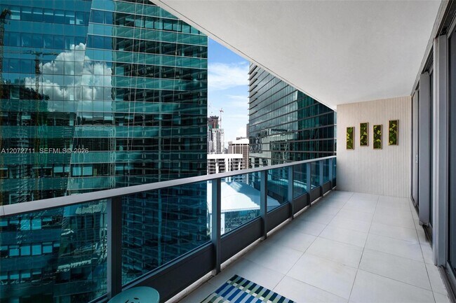 Building Photo - 200 Biscayne Blvd Way