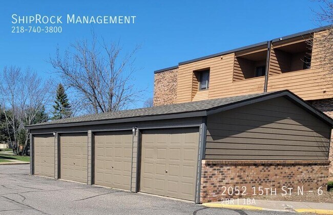 Building Photo - 2052 15th St N