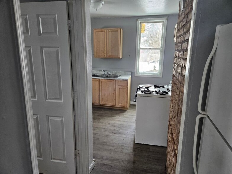 Building Photo - 117 Landon Ave