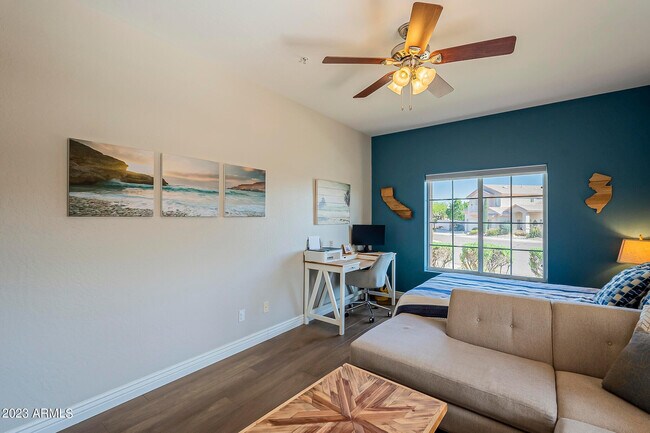 Building Photo - 10875 N 118th Way