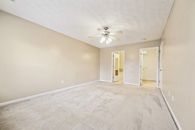 Building Photo - 2005 Rathie Dr