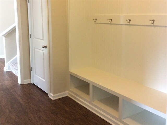 Building Photo - 3225 Saddlebrook Dr