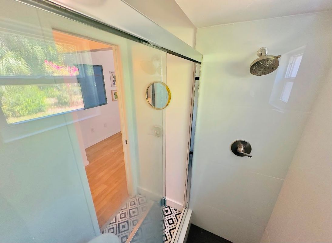 Building Photo - 104 Hartwood St