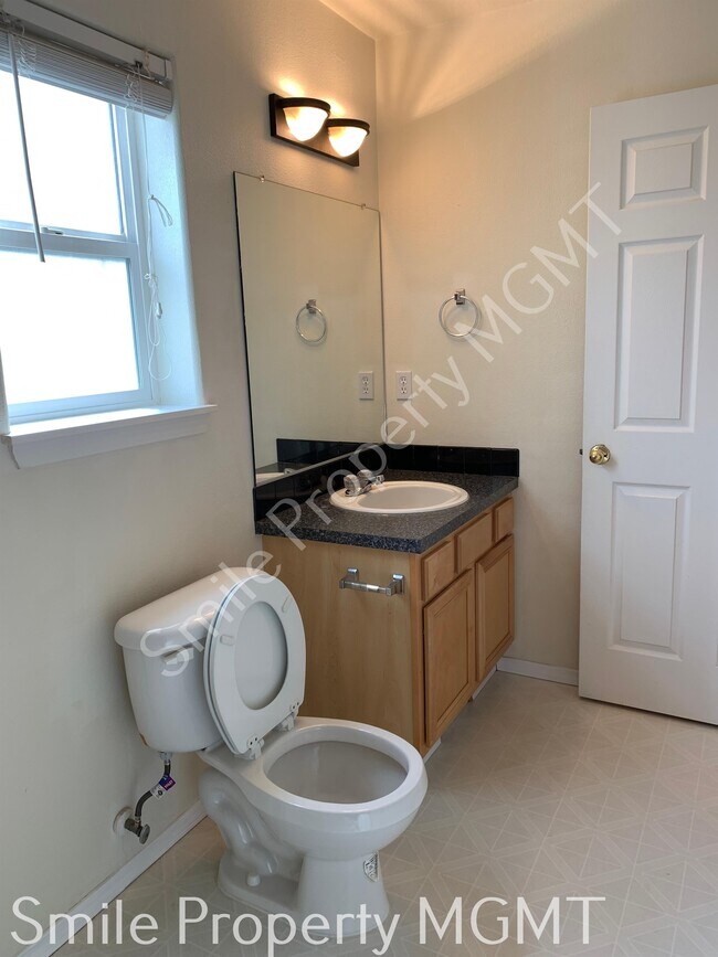 Building Photo - 4614 SE 86th Ct