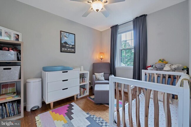 Building Photo - 3043 S Abingdon St